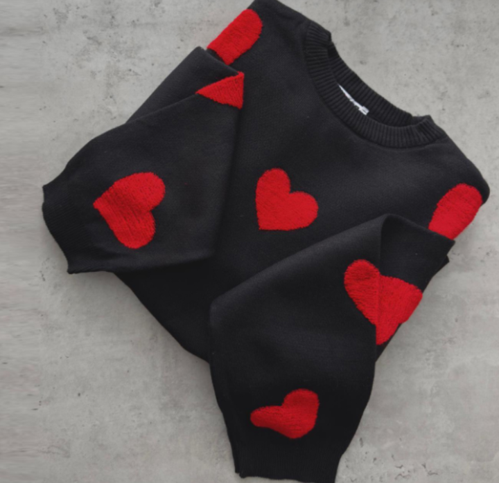 Jade™ | Sweat confortable orné de cœurs